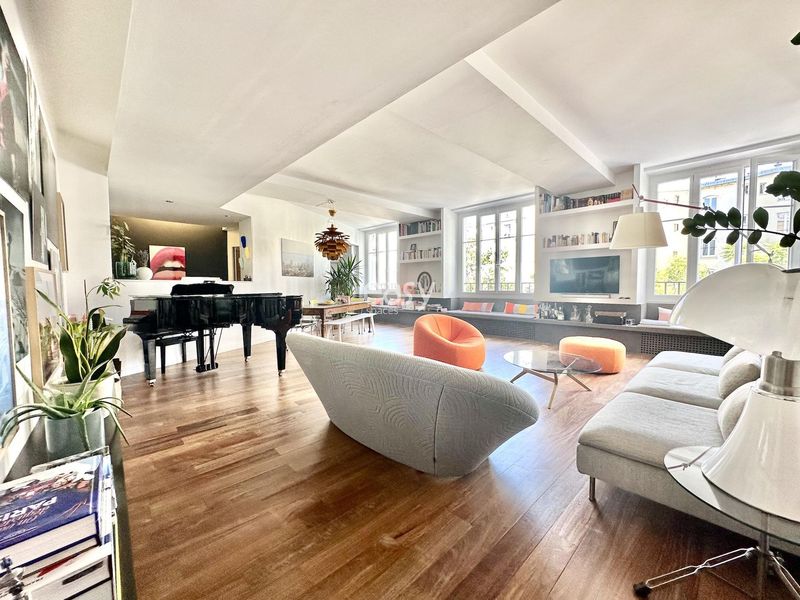 Apartment available for rent for filming purposes in Paris, FRANCE with suitable facilities